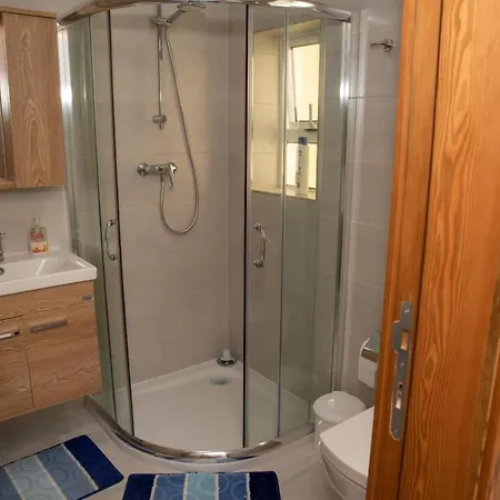 B & S Sea View Marsascala, Malta Apartmán